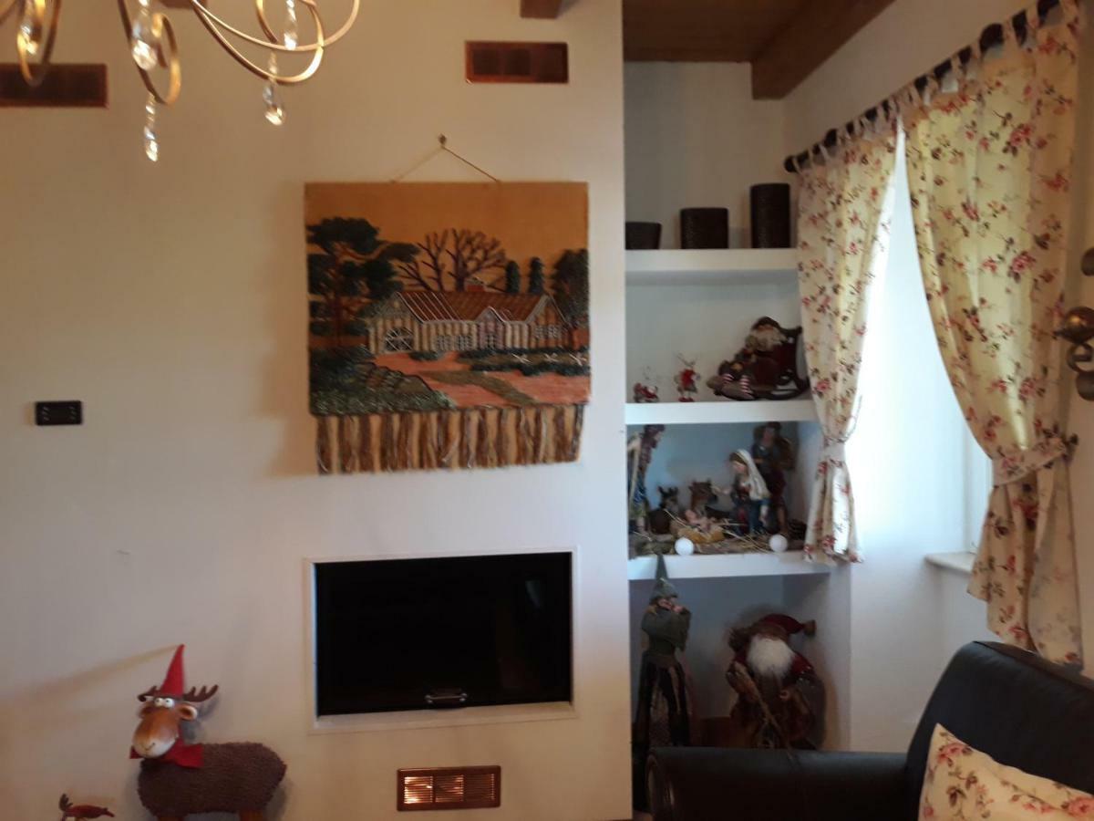 Agriturismo La Casina Rosa Камилятело Силано Екстериор снимка