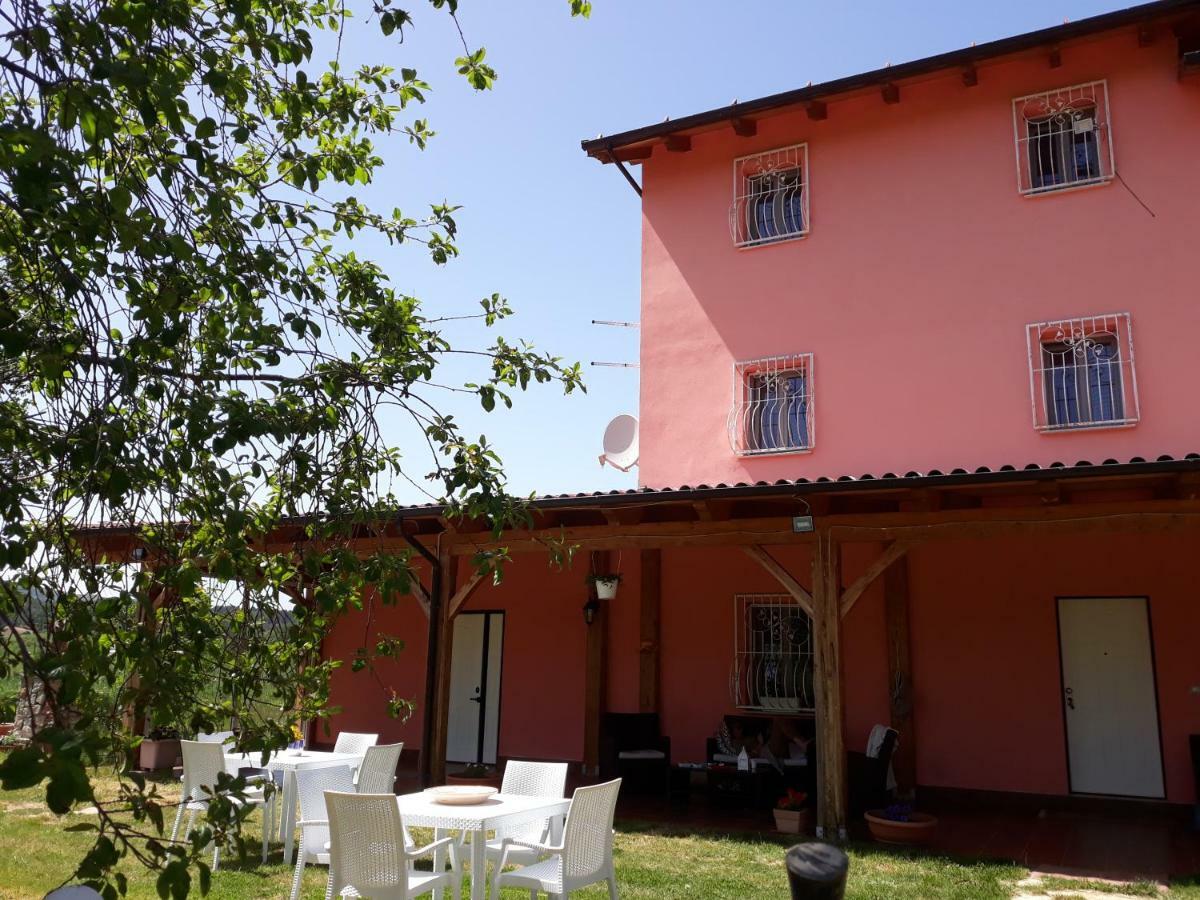 Agriturismo La Casina Rosa Камилятело Силано Екстериор снимка